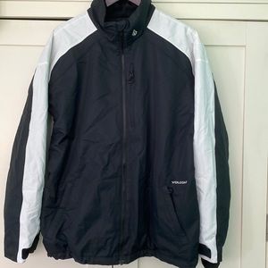 Volcom Sethro true to this snowboard jacket